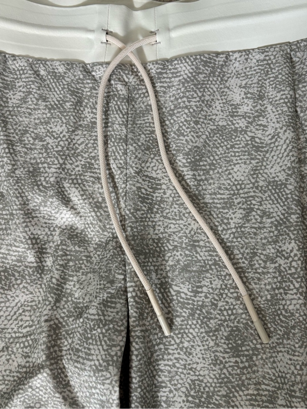 Athleta Venture Printed Pants - Picture 6 of 11